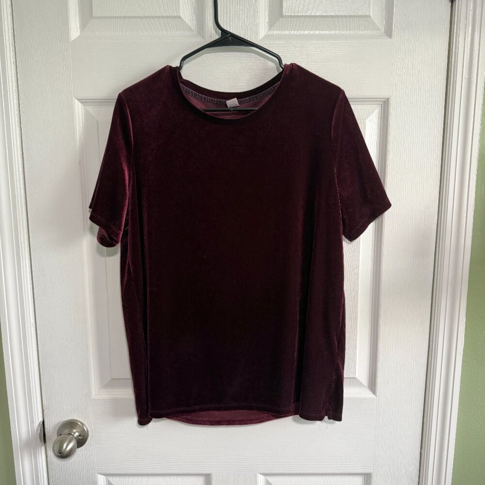 Old Navy Women's Short Sleeve T-Shirt Size L Dark Maroon Velvet Velour